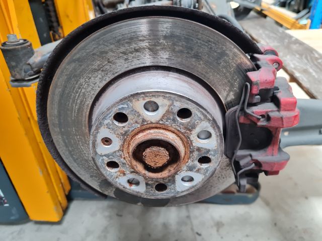 bontott VW GOLF VII Hátsó Híd (Tárcsafékes)