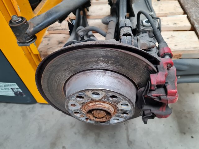 bontott VW GOLF VII Hátsó Híd (Tárcsafékes)