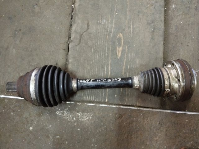 bontott VW GOLF VII Bal Féltengely