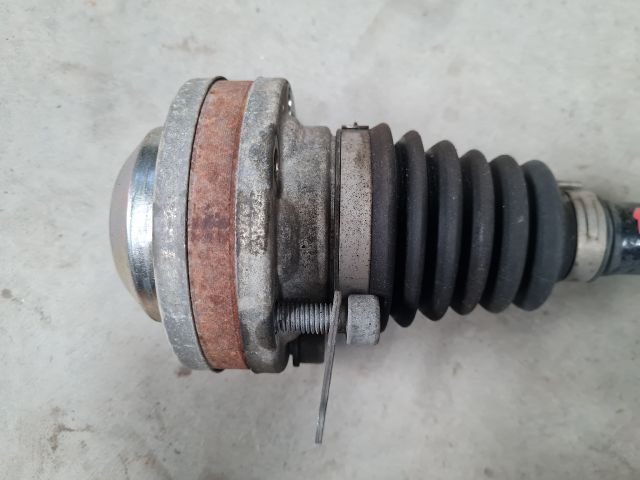 bontott VW GOLF VII Bal Féltengely