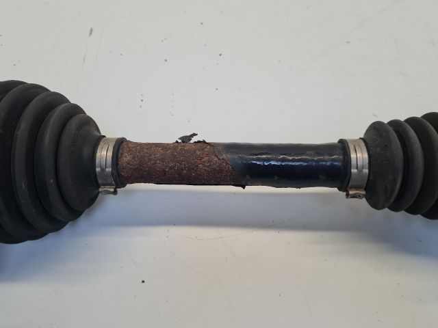 bontott VW GOLF VII Bal Féltengely