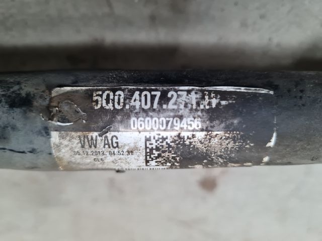 bontott VW GOLF VII Bal Féltengely