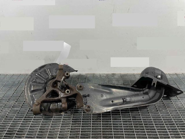 bontott VW GOLF VII Bal hátsó Csonkállvány