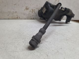 bontott VW GOLF VII Bal hátsó Féknyereg Munkahengerrel