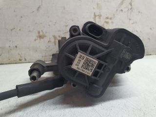 bontott VW GOLF VII Bal hátsó Féknyereg Munkahengerrel