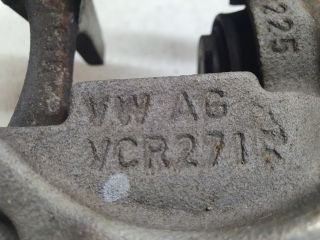 bontott VW GOLF VII Bal hátsó Féknyereg Munkahengerrel