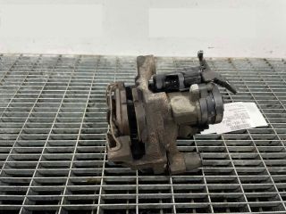 bontott VW GOLF VII Bal hátsó Féknyereg Munkahengerrel