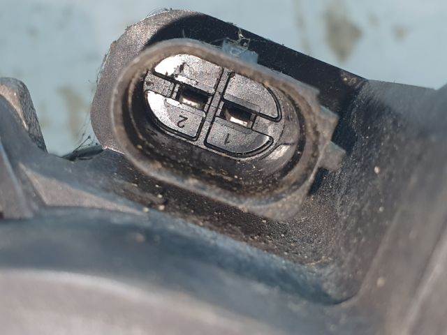 bontott VW GOLF VII Bal hátsó Féknyereg Munkahengerrel