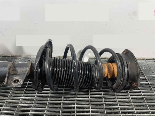 bontott VW GOLF VII Első Rugó