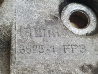 bontott VW GOLF VII Generátor Tartó Bak