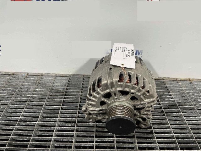 bontott VW GOLF VII Generátor