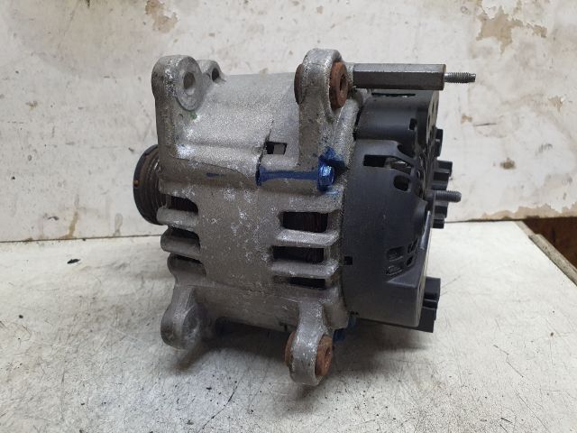 bontott VW GOLF VII Generátor