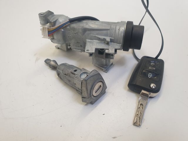 bontott VW GOLF VII Gyújtáskapcsoló Házzal