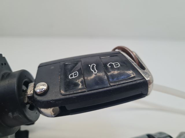 bontott VW GOLF VII Gyújtáskapcsoló Házzal
