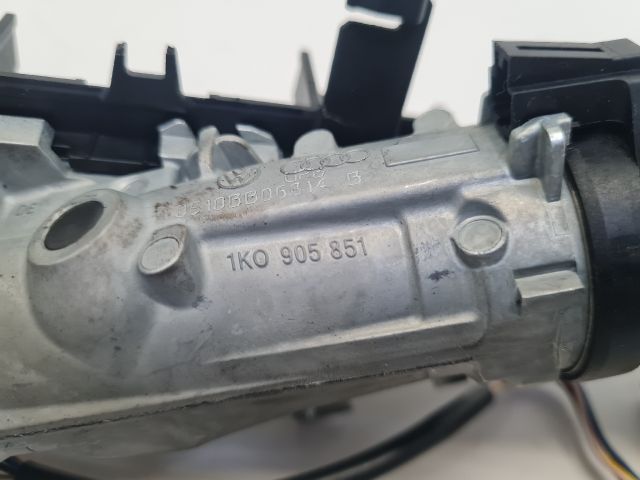 bontott VW GOLF VII Gyújtáskapcsoló Házzal