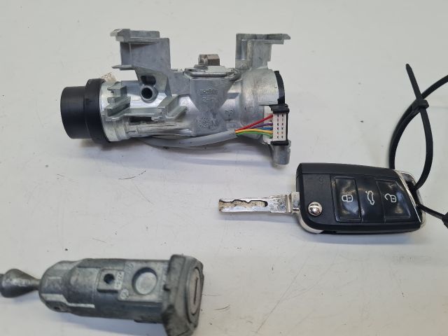 bontott VW GOLF VII Gyújtáskapcsoló Házzal