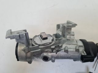 bontott VW GOLF VII Gyújtáskapcsoló Házzal