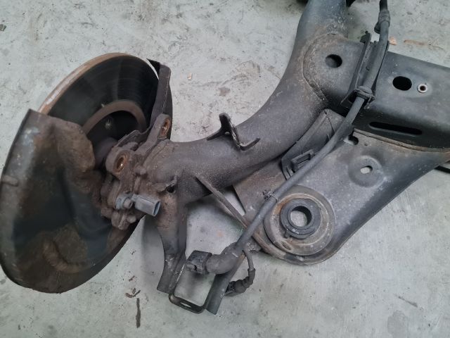 bontott VW GOLF VII Hátsó Híd (Tárcsafékes)