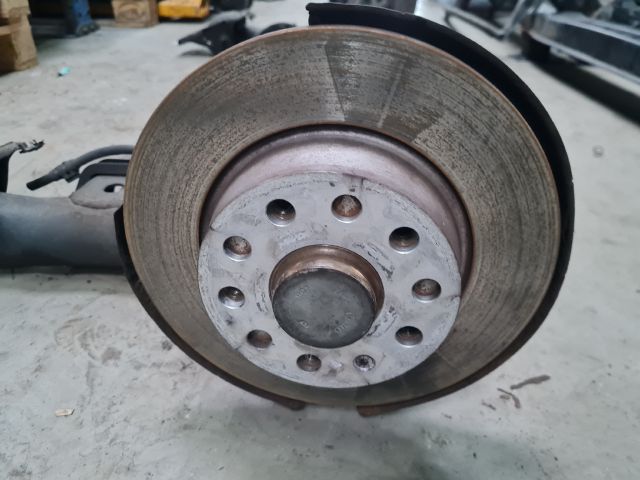 bontott VW GOLF VII Hátsó Híd (Tárcsafékes)