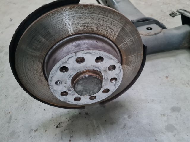 bontott VW GOLF VII Hátsó Híd (Tárcsafékes)