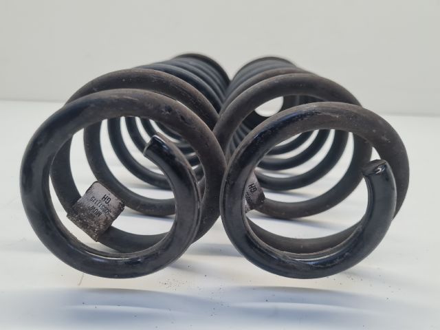 bontott VW GOLF VII Hátsó Rugó Pár