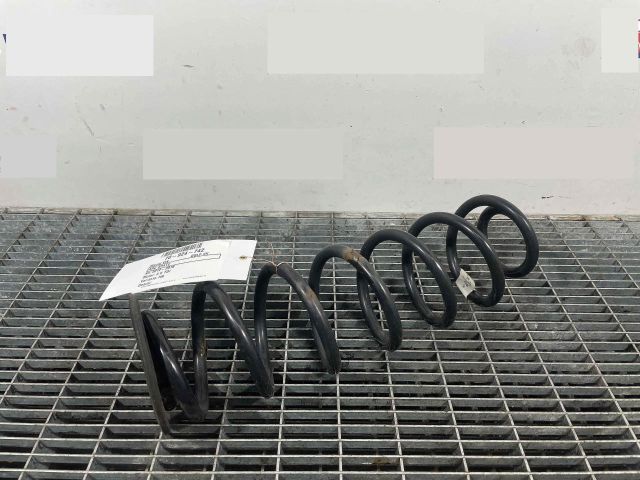 bontott VW GOLF VII Hátsó Rugó