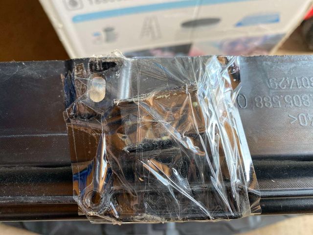 bontott VW GOLF VII Homlokfal (Üres lemez)