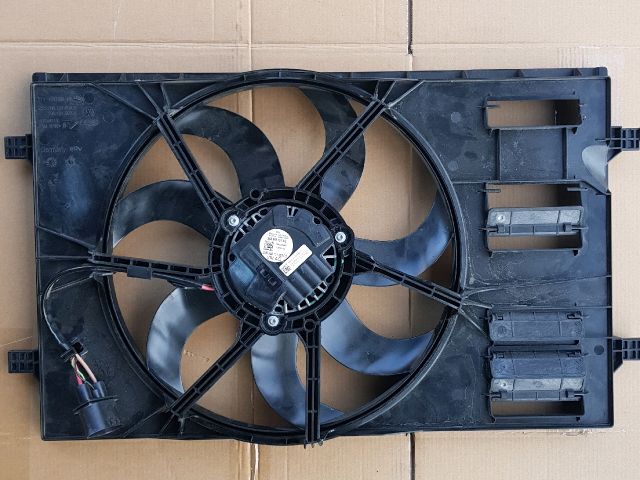 bontott VW GOLF VII Hűtőventilátor