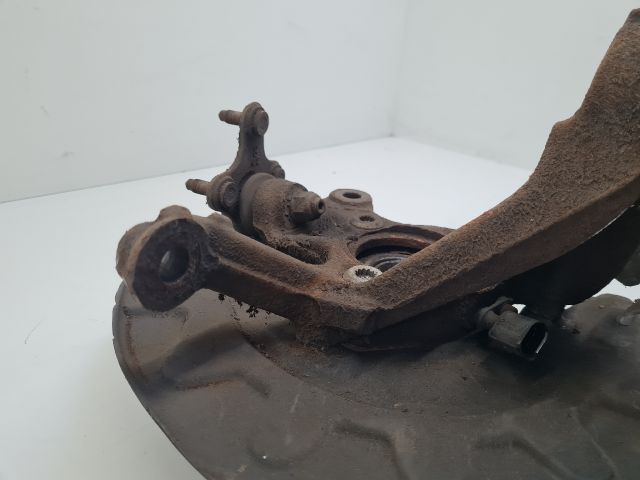 bontott VW GOLF VII Jobb első Csonkállvány Kerékaggyal