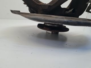 bontott VW GOLF VII Jobb első Csonkállvány Kerékaggyal