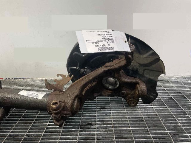 bontott VW GOLF VII Jobb első Csonkállvány