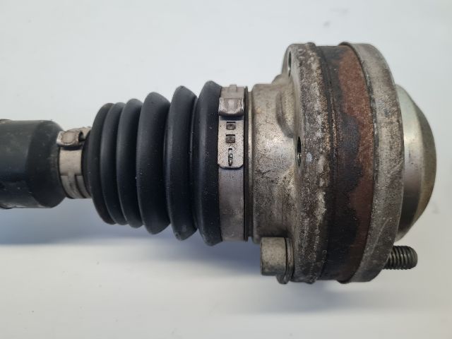 bontott VW GOLF VII Jobb Féltengely