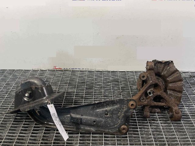 bontott VW GOLF VII Jobb hátsó Csonkállvány