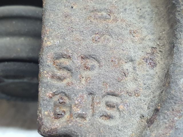 bontott VW GOLF VII Jobb hátsó Féknyereg Munkahengerrel