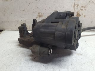 bontott VW GOLF VII Jobb hátsó Féknyereg Munkahengerrel