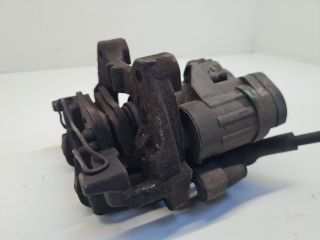 bontott VW GOLF VII Jobb hátsó Féknyereg Munkahengerrel