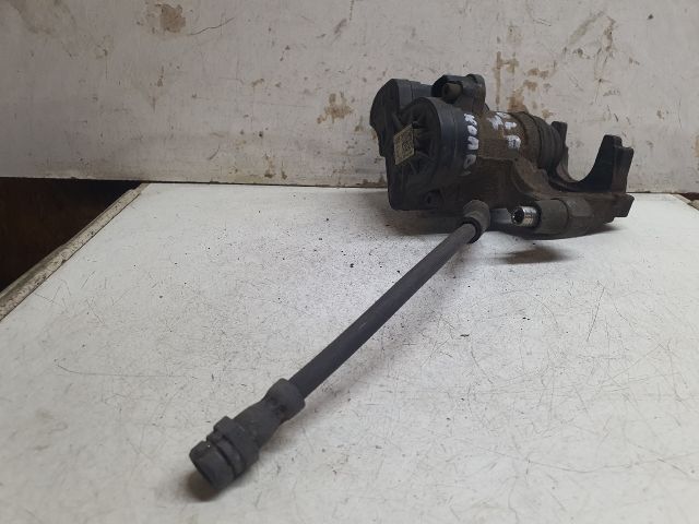 bontott VW GOLF VII Jobb hátsó Féknyereg Munkahengerrel