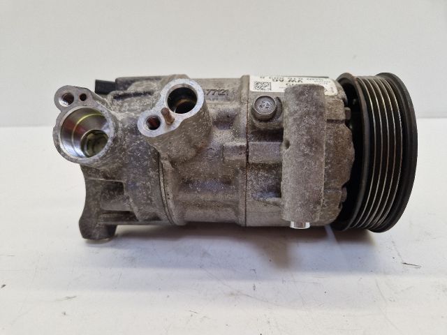 bontott VW GOLF VII Klímakompresszor