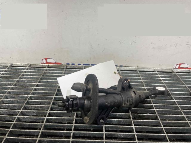 bontott VW GOLF VII Kuplung Munkahenger