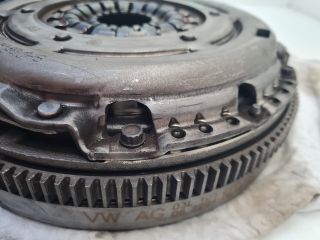 bontott VW GOLF VII Kuplung Szett Lendkerékkel