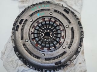 bontott VW GOLF VII Kuplung Szett Lendkerékkel