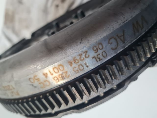 bontott VW GOLF VII Kuplung Szett Lendkerékkel