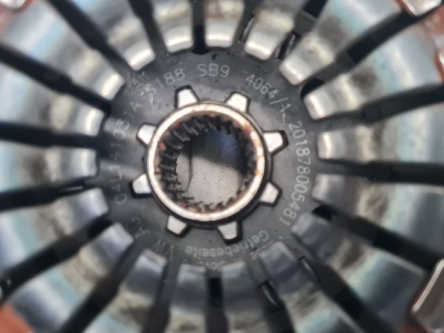 bontott VW GOLF VII Kuplung Szett Lendkerékkel