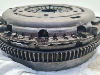 bontott VW GOLF VII Kuplung Szett Lendkerékkel