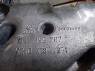 bontott VW GOLF VII Motor Tartó Bak (Fém)