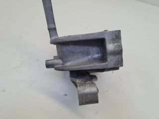 bontott VW GOLF VII Motor Tartó Bak (Fém)