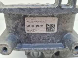 bontott VW GOLF VII Motor Tartó Bak (Fém)