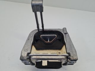 bontott VW GOLF VII Motor Tartó Bak (Fém)