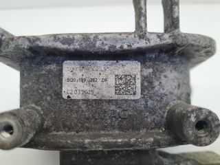 bontott VW GOLF VII Motor Tartó Bak Jobb