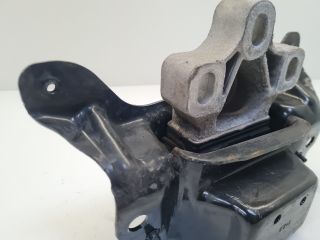 bontott VW GOLF VII Motor Tartó Bak (Pozíciófüggetlen)